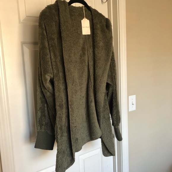 LAST ONE • Olive Green Soft Sherpa Jacket Cardigan - Picture 5 of 6